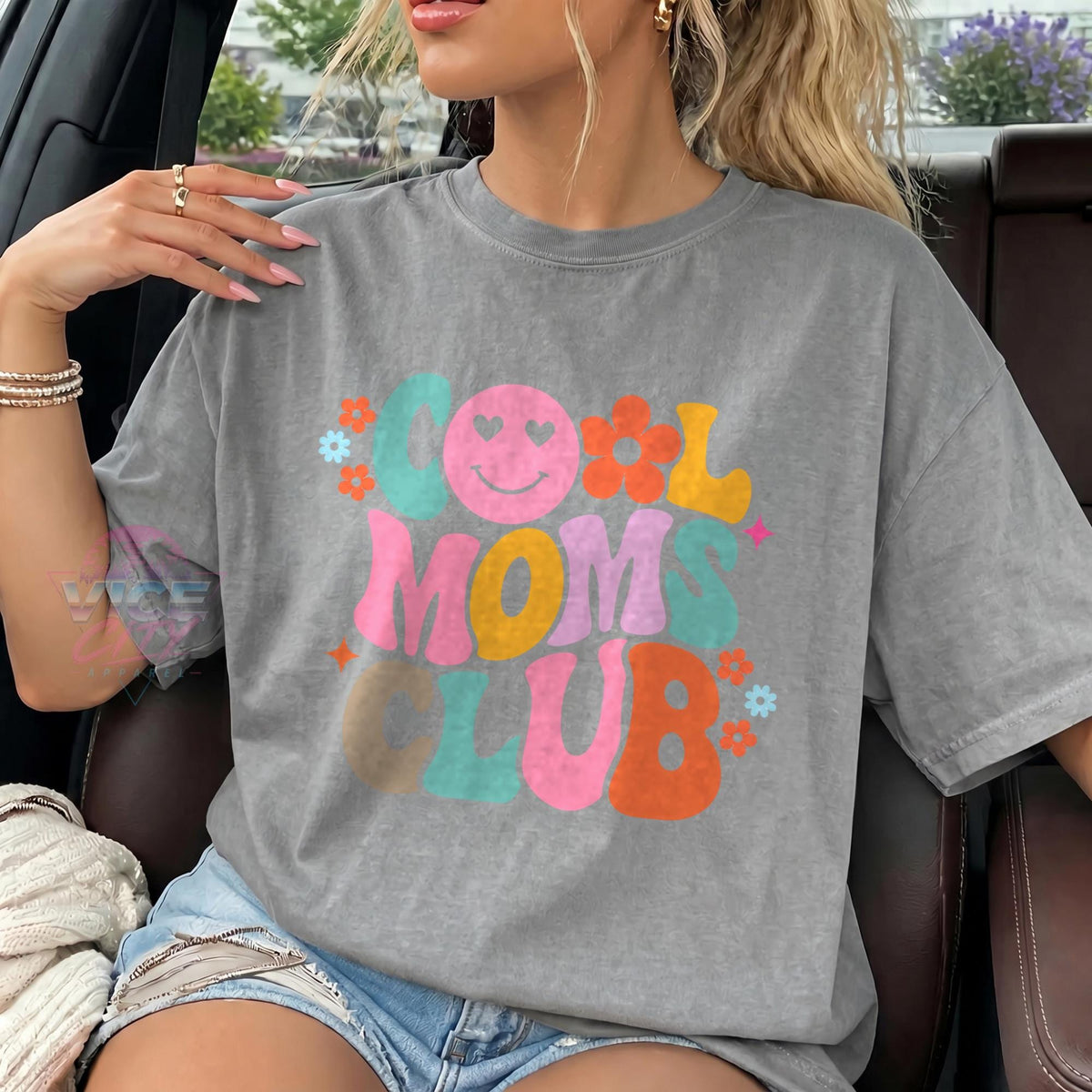 Cool Moms Club Shirt, Retro Groovy Mom T-Shirt, Smiley Face Flower Mama Tee, Comfort Colors Mothers Day Gift for Her