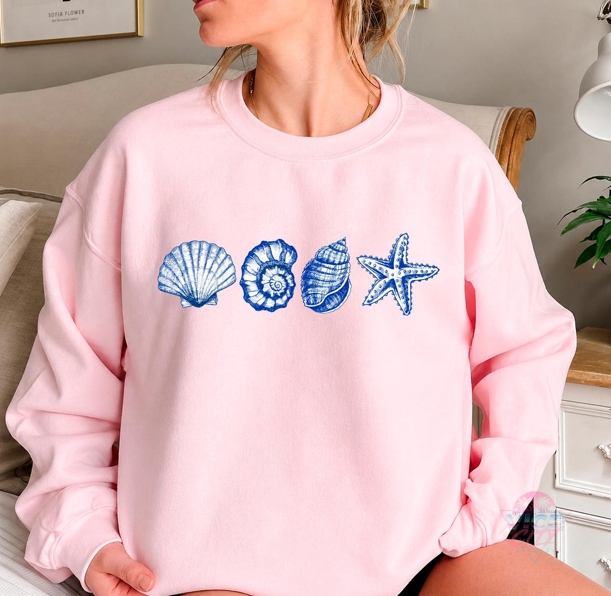 Shell Shirt, Beach Shirt, Women's Summer Shirt, Gift for Ocean Lovers, Shell Shirt, Cute Vacation Shirt, Travel Shirt