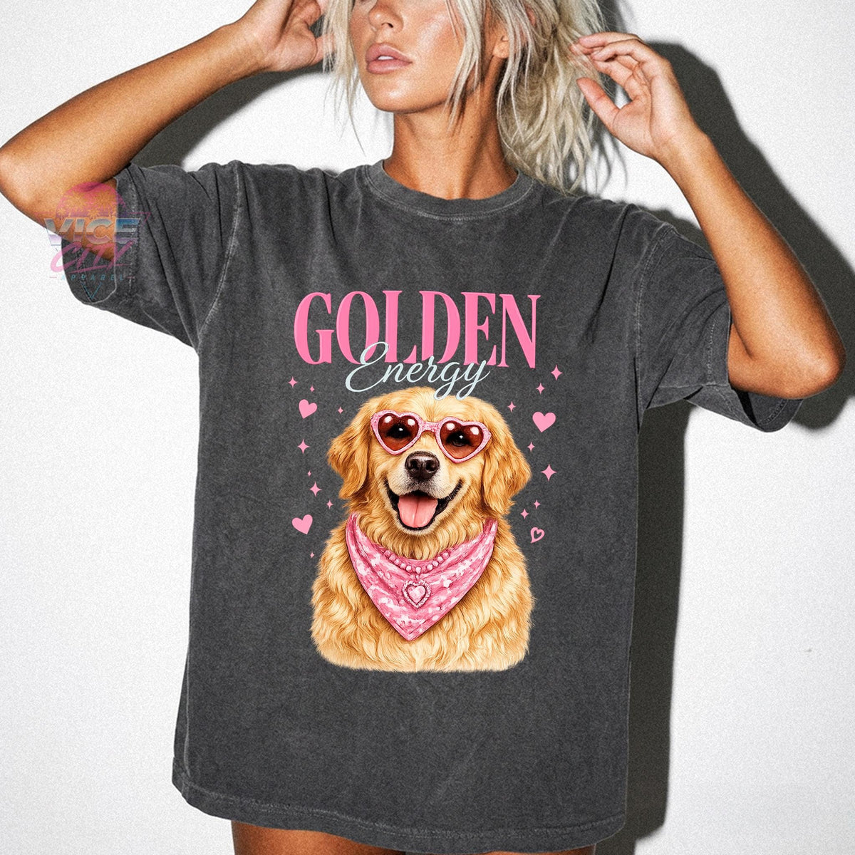 Golden Mom Club T-Shirt