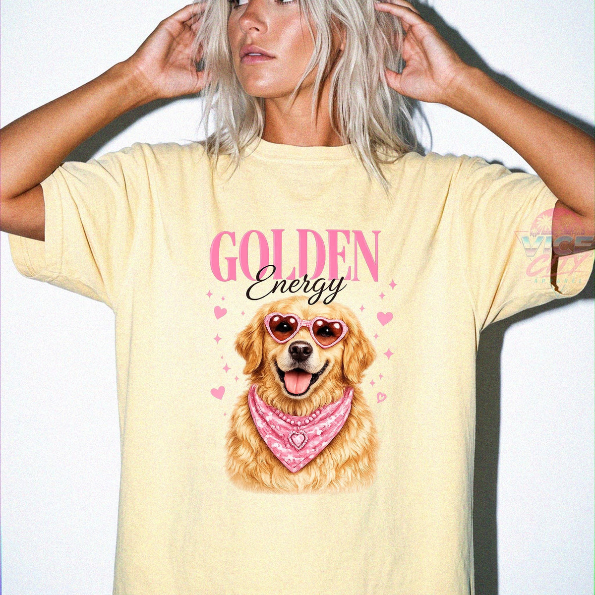 Golden Mom Club T-Shirt