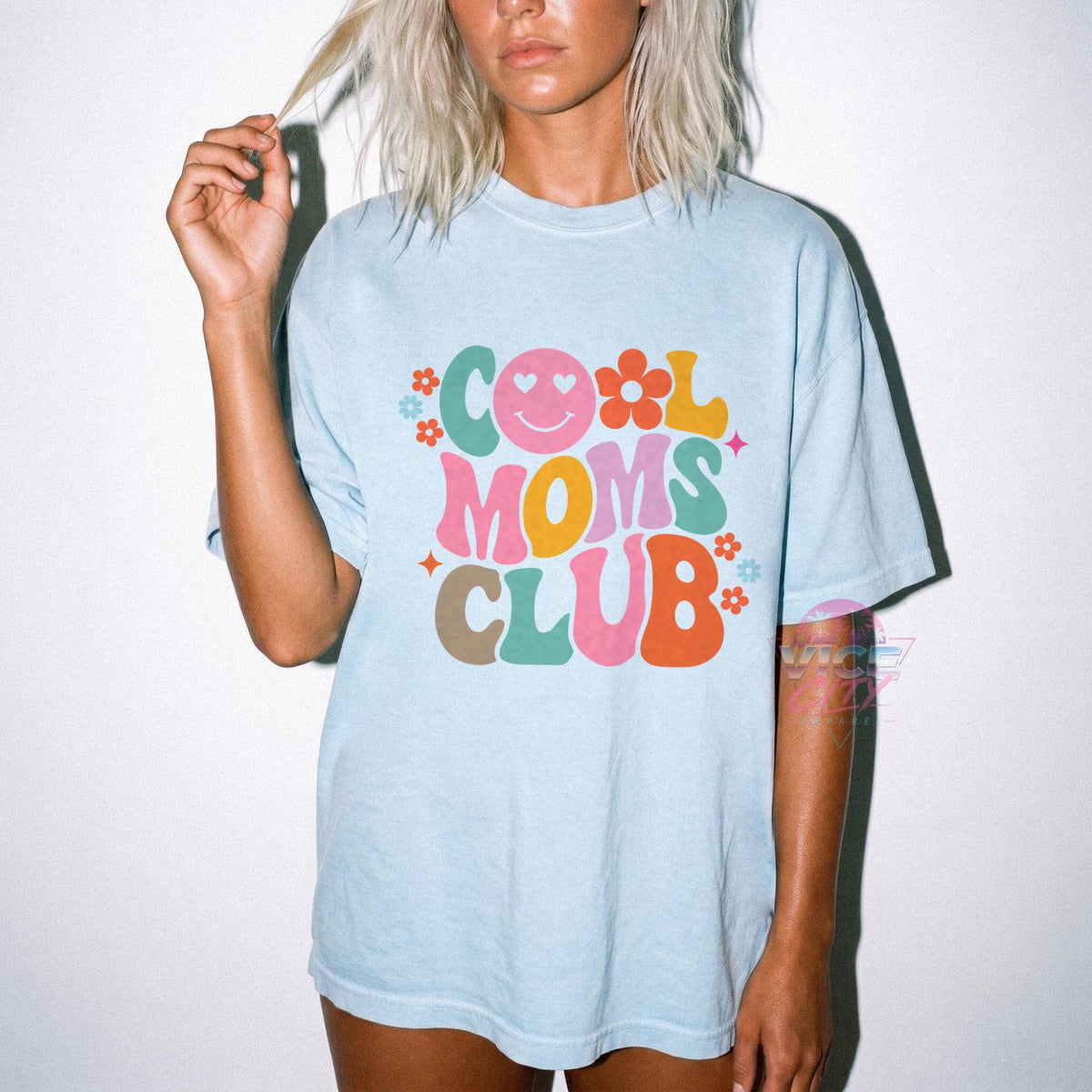 Cool Moms Club Shirt, Retro Groovy Mom T-Shirt, Smiley Face Flower Mama Tee, Comfort Colors Mothers Day Gift for Her