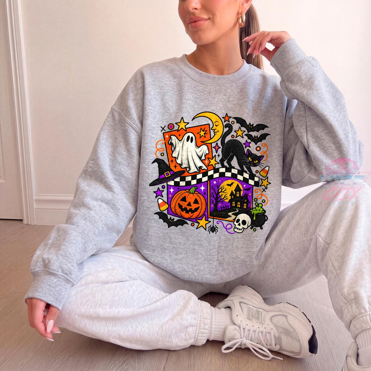 Retro Halloween Sweatshirt, Ghost Black Cat Pumpkin Crewneck, Checkered Spooky Season Sweater, Haunted House Witch Fall Shirt for Women