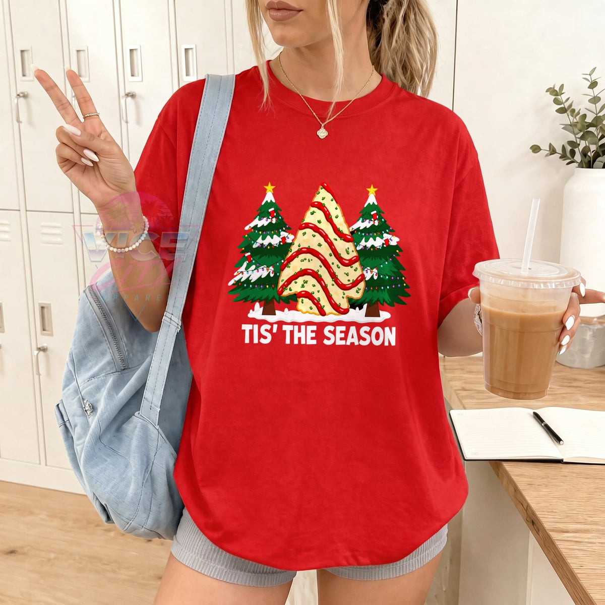 Tis The Season Christmas Tree Cake Shirt, Funny Christmas Snack Cake Tee, Retro Holiday T-Shirt, Comfort Colors Xmas Graphic Tee for Her